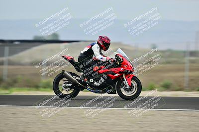 media/Apr-18-2025-TrackDaz (Fri) [[45f5874c44]]/C Group/Session 1 (Turn 7)/